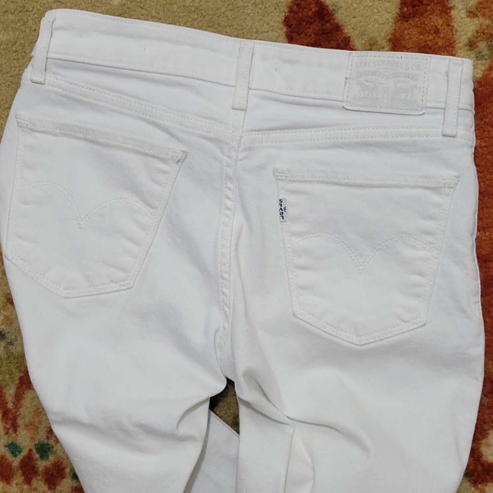 Levi's White 711 Skinny Jeans - Picture 2 of 8